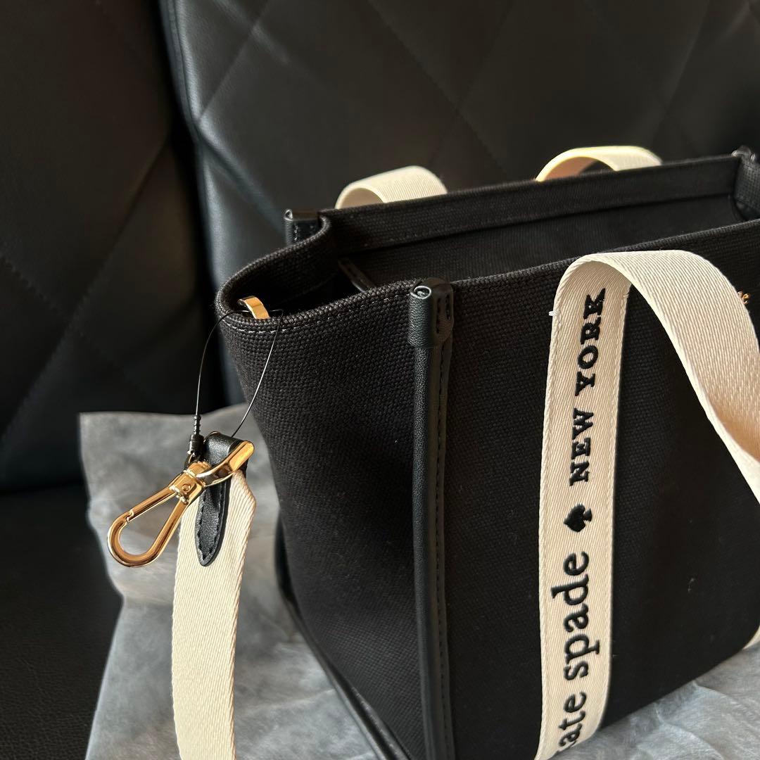 [末使用]お値下げ　 ケイトスペードキャンバストートバッグ25SS！