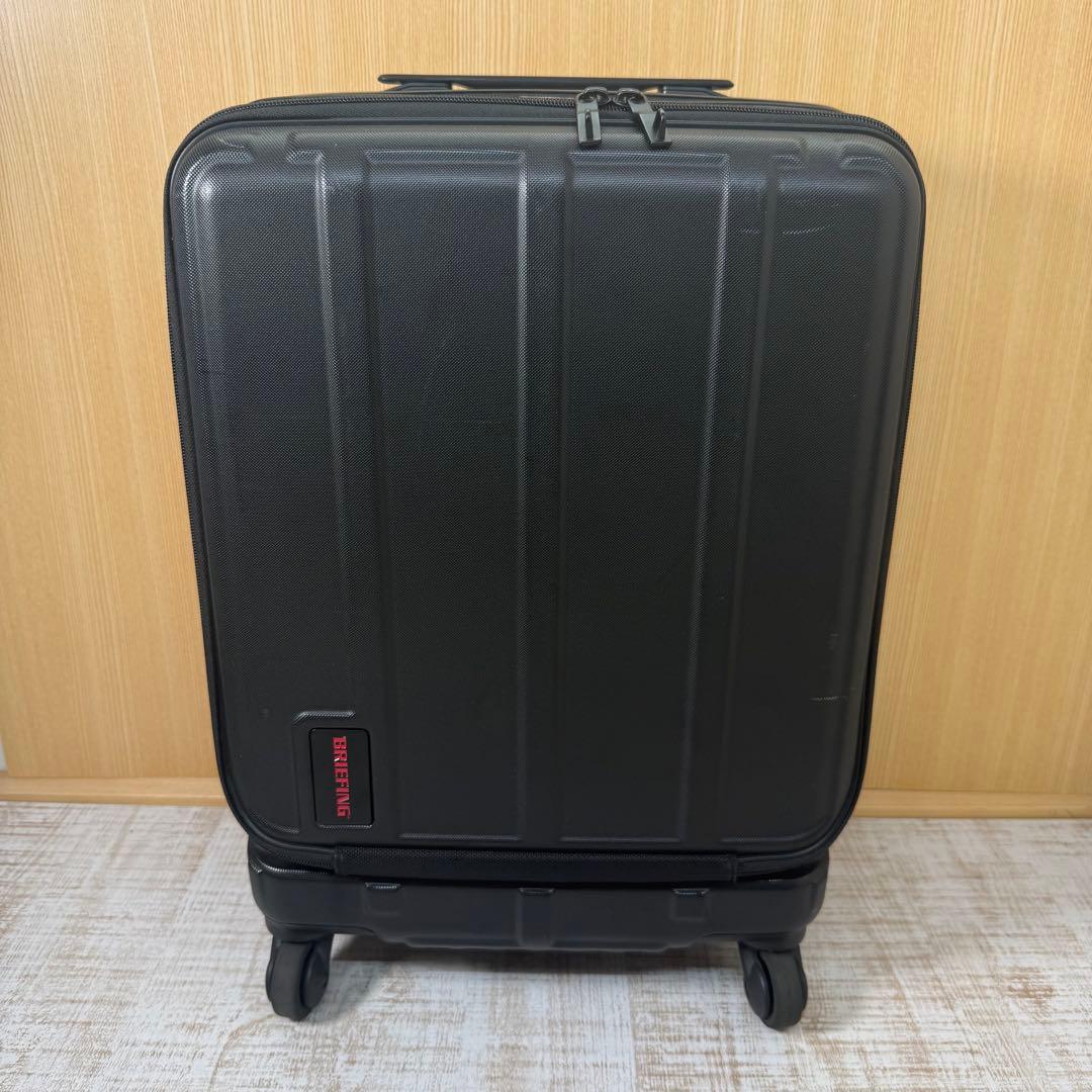 訳あり　BRIEFING H-34F キャリーケース　４輪　マットな色合い