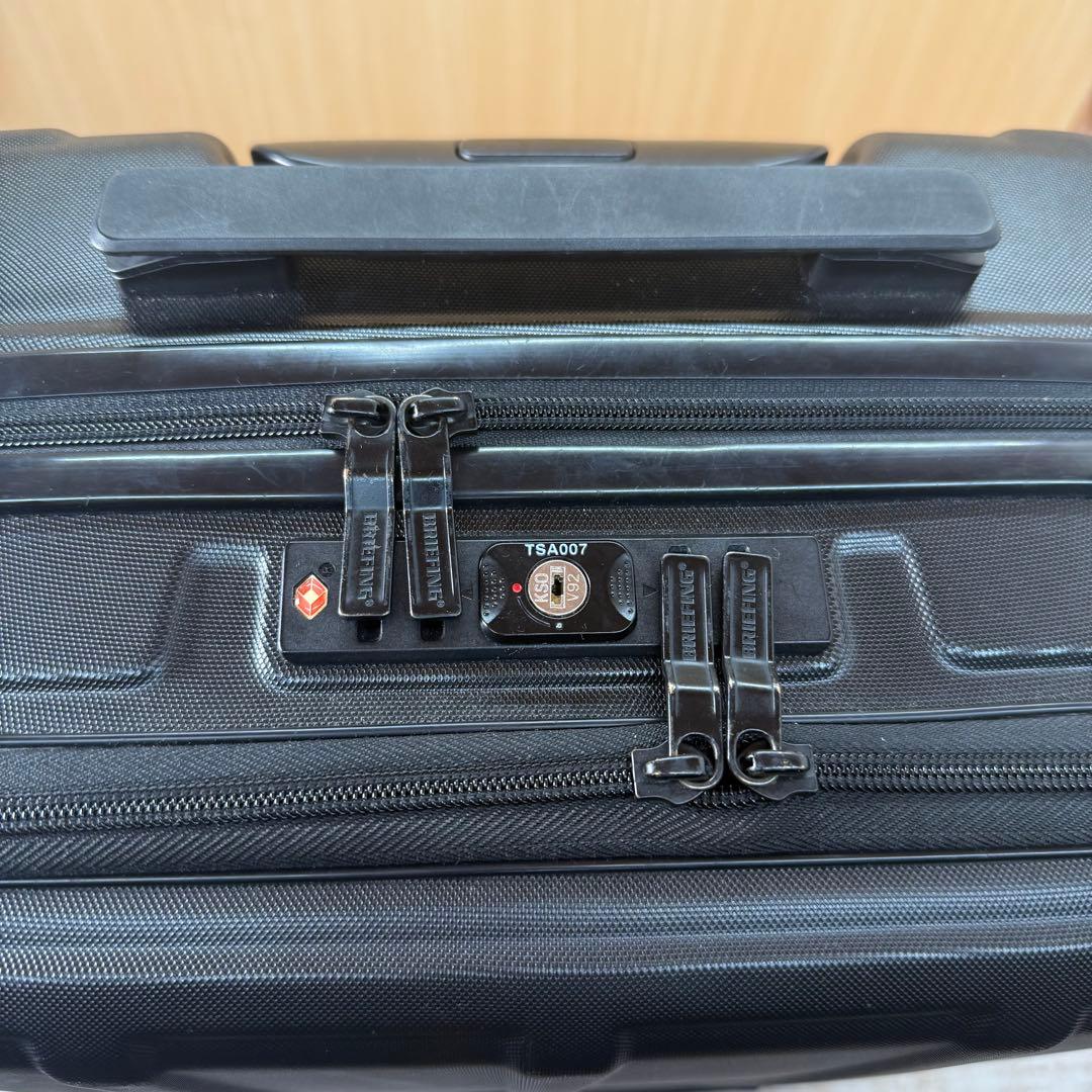 訳あり　BRIEFING H-34F キャリーケース　４輪　マットな色合い