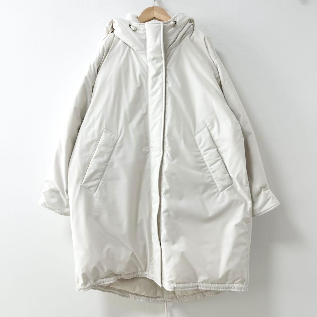 2024AW✨スピックアンドスパン　撥水フーデッドダウンコート　ホワイト