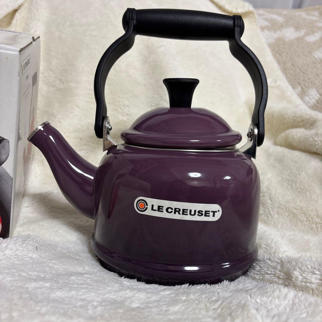 【新品】LE CREUSET ル・クルーゼケトル　1.1Ｌ　パープル　IH対応