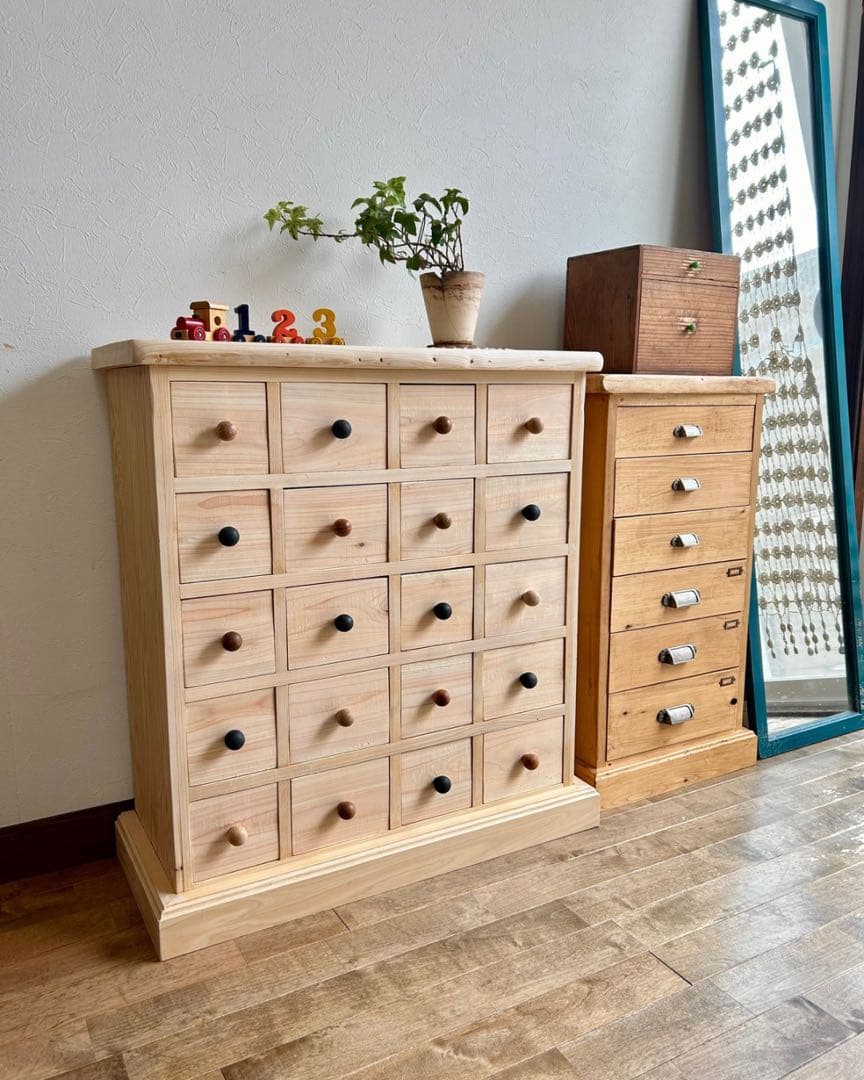 【Ebisuyx】国産ひのき使用　可愛い20杯引き出しチェスト