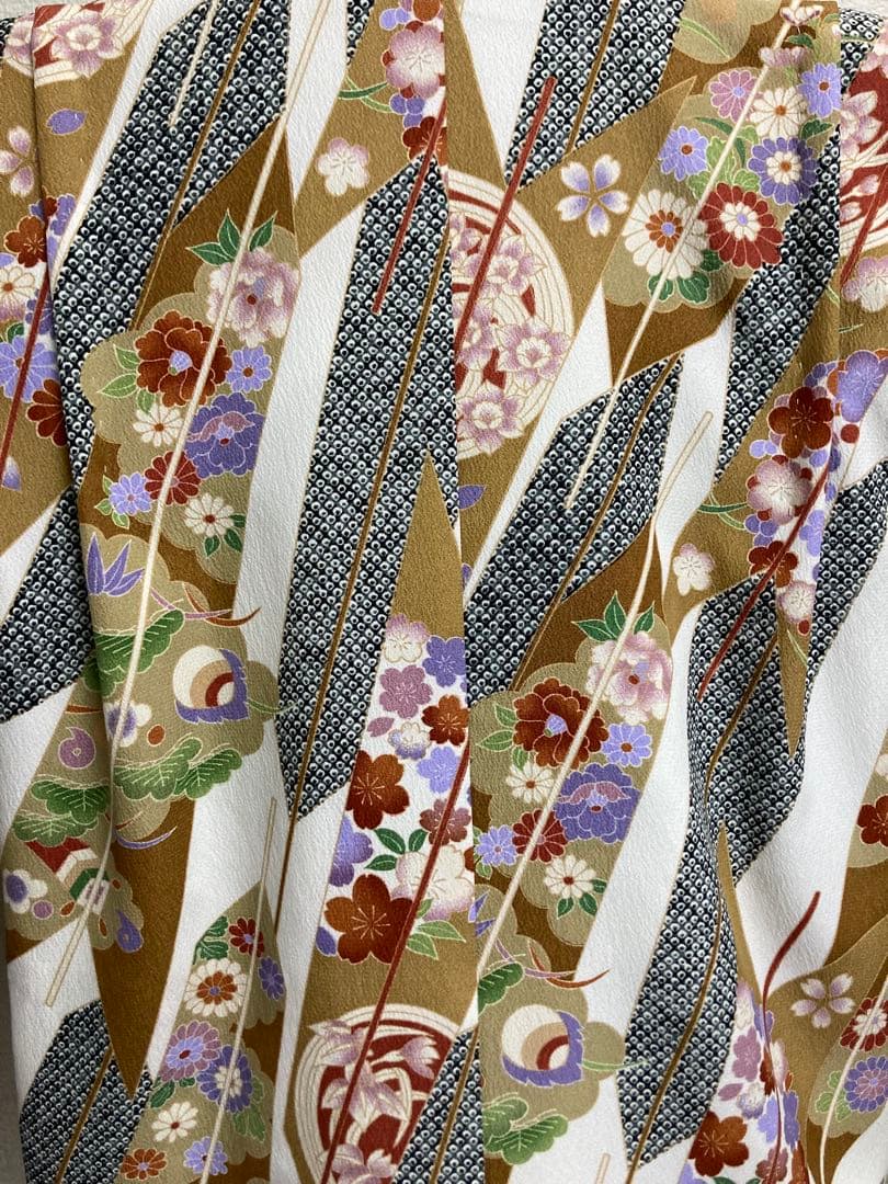 五歳　男児　七五三　着物羽織長襦袴セット　花柄　茶のしめ　オンリーワン　個性的