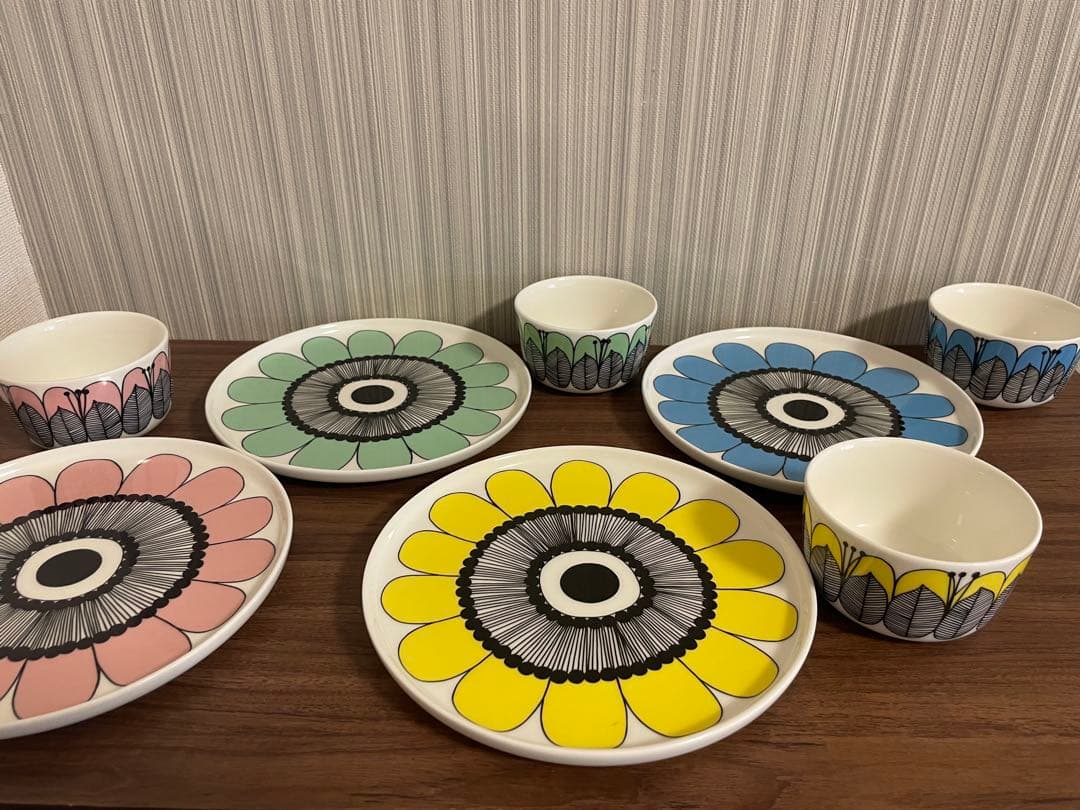 マリメッコ ケスティト プレート、ボウル、4色セット