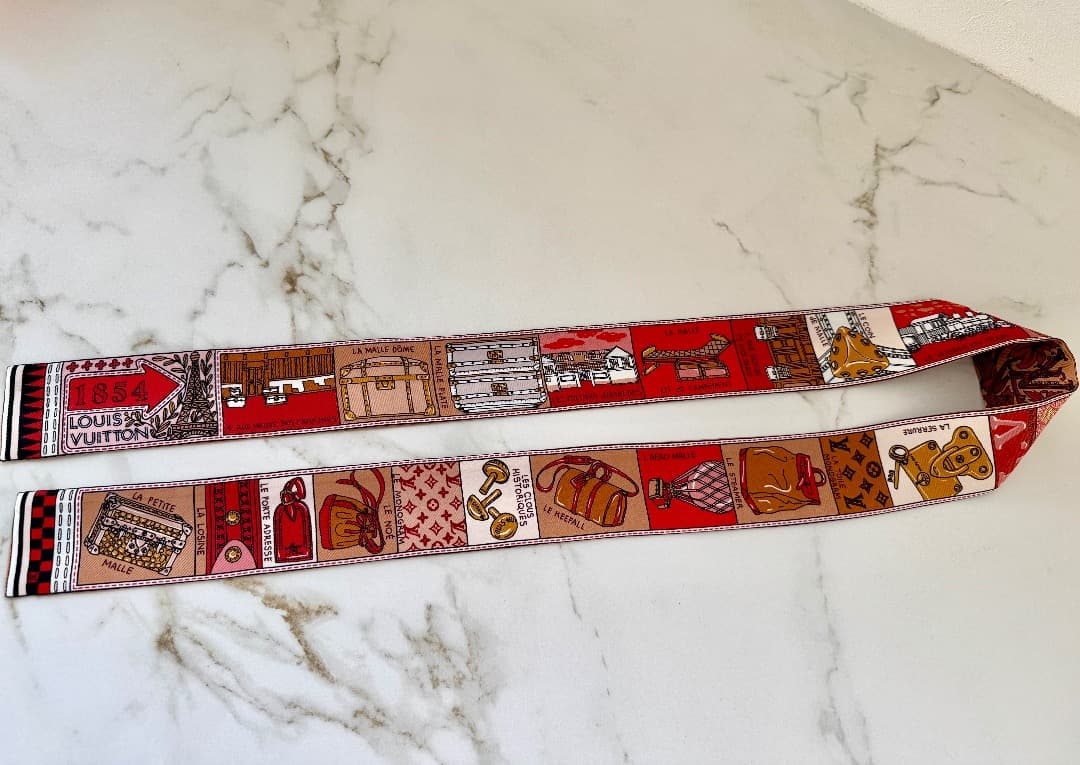 LOUIS VUITTON レッド・マルチカラー スカーフ　LVショッパー付き