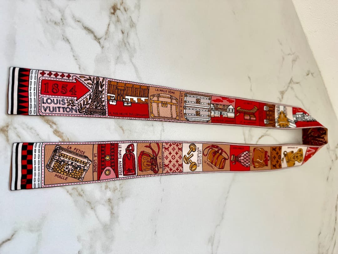 LOUIS VUITTON レッド・マルチカラー スカーフ　LVショッパー付き