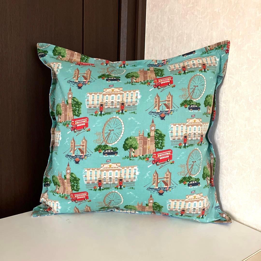 184) ハンドメイド クッションカバー  ⭐︎ロンドンシーン