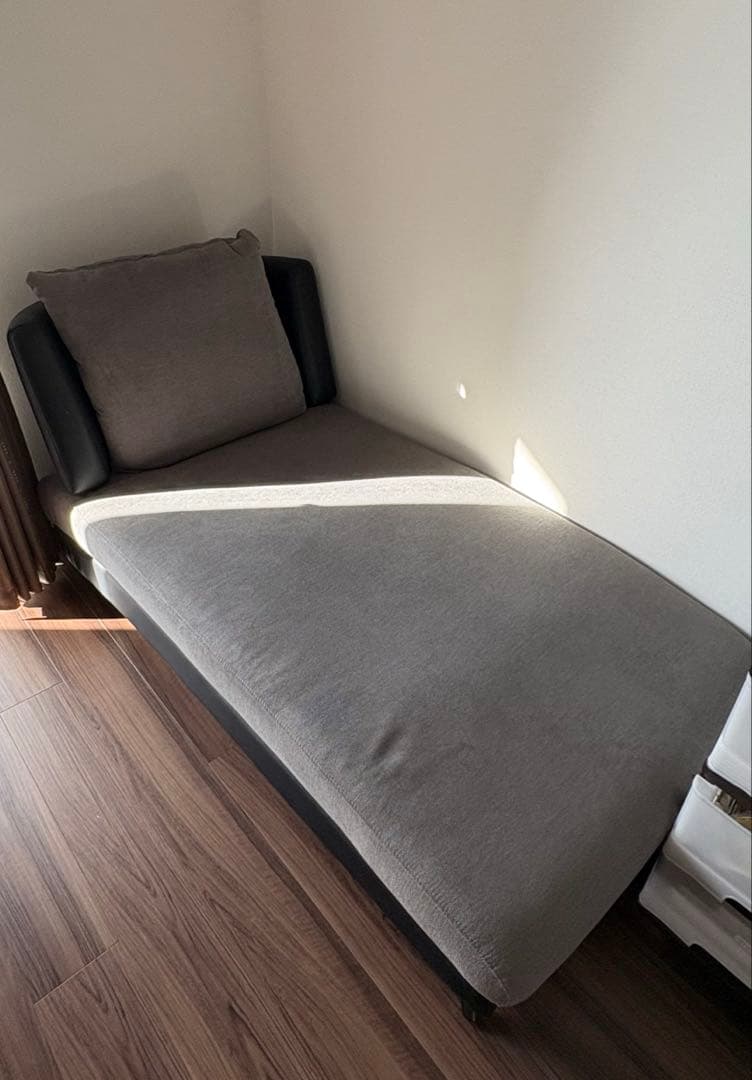 ニトリ カウチソファ 布張り