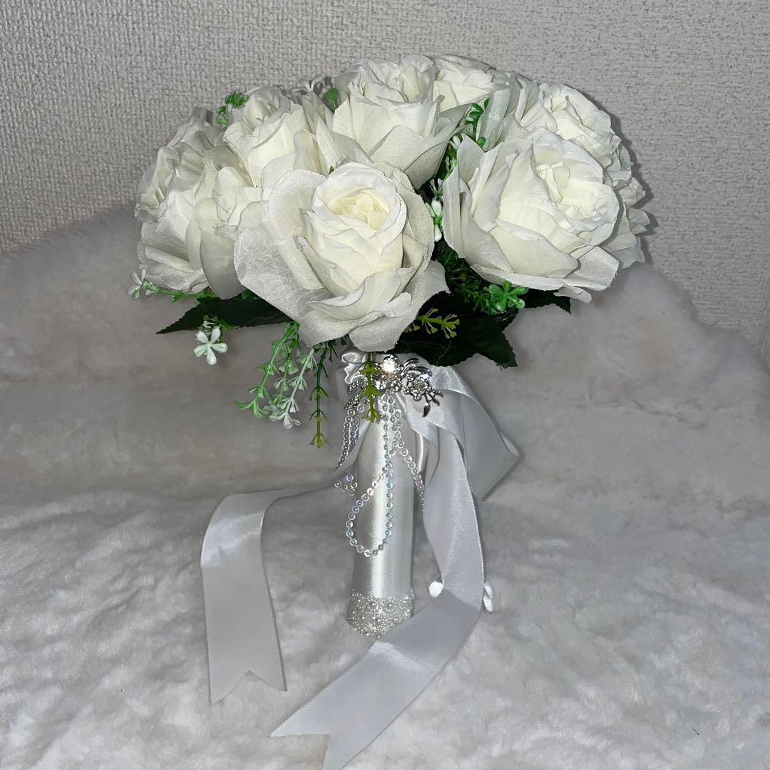 m*t様 ホワイト　ブーケ　造花