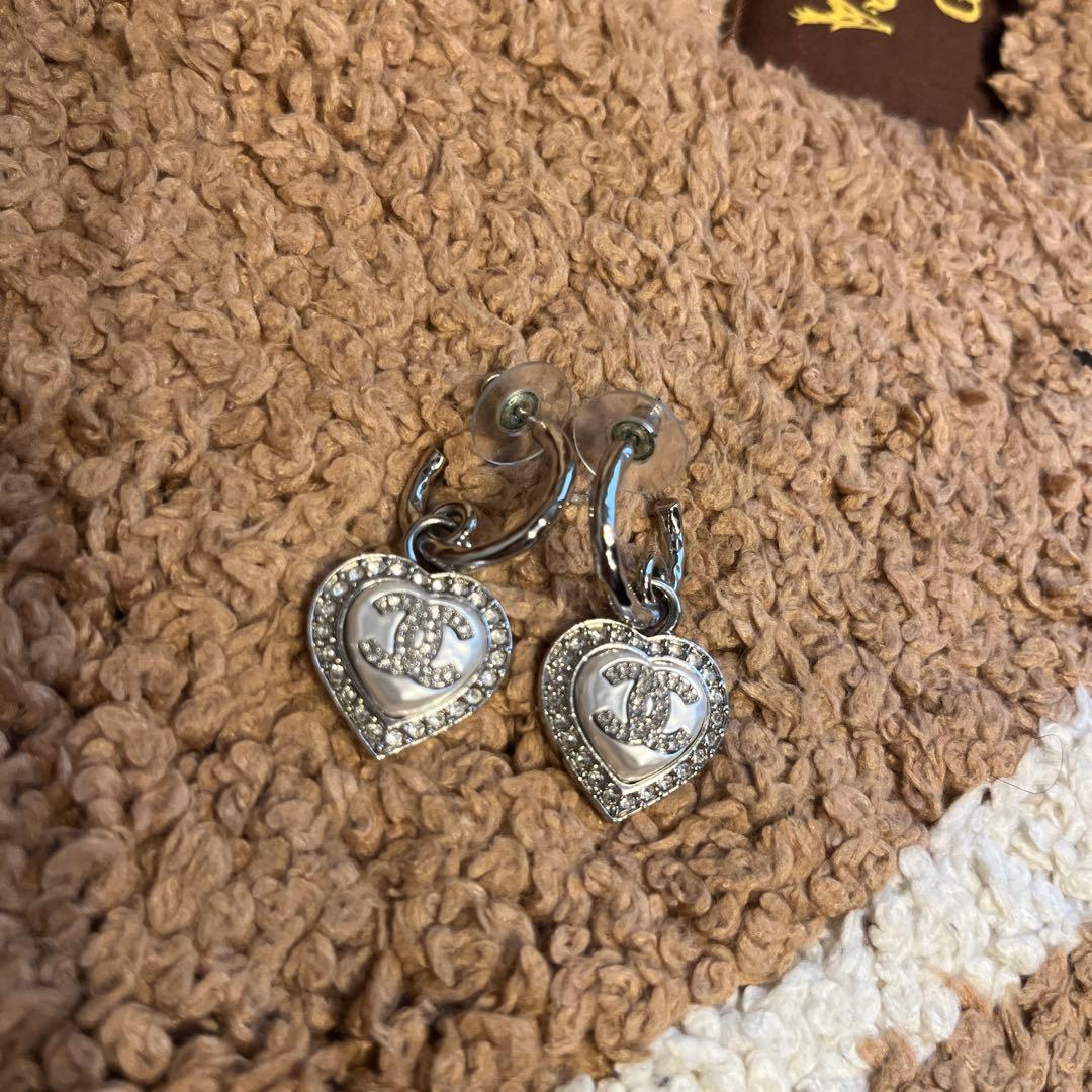 シルバー ハート型 フープピアス