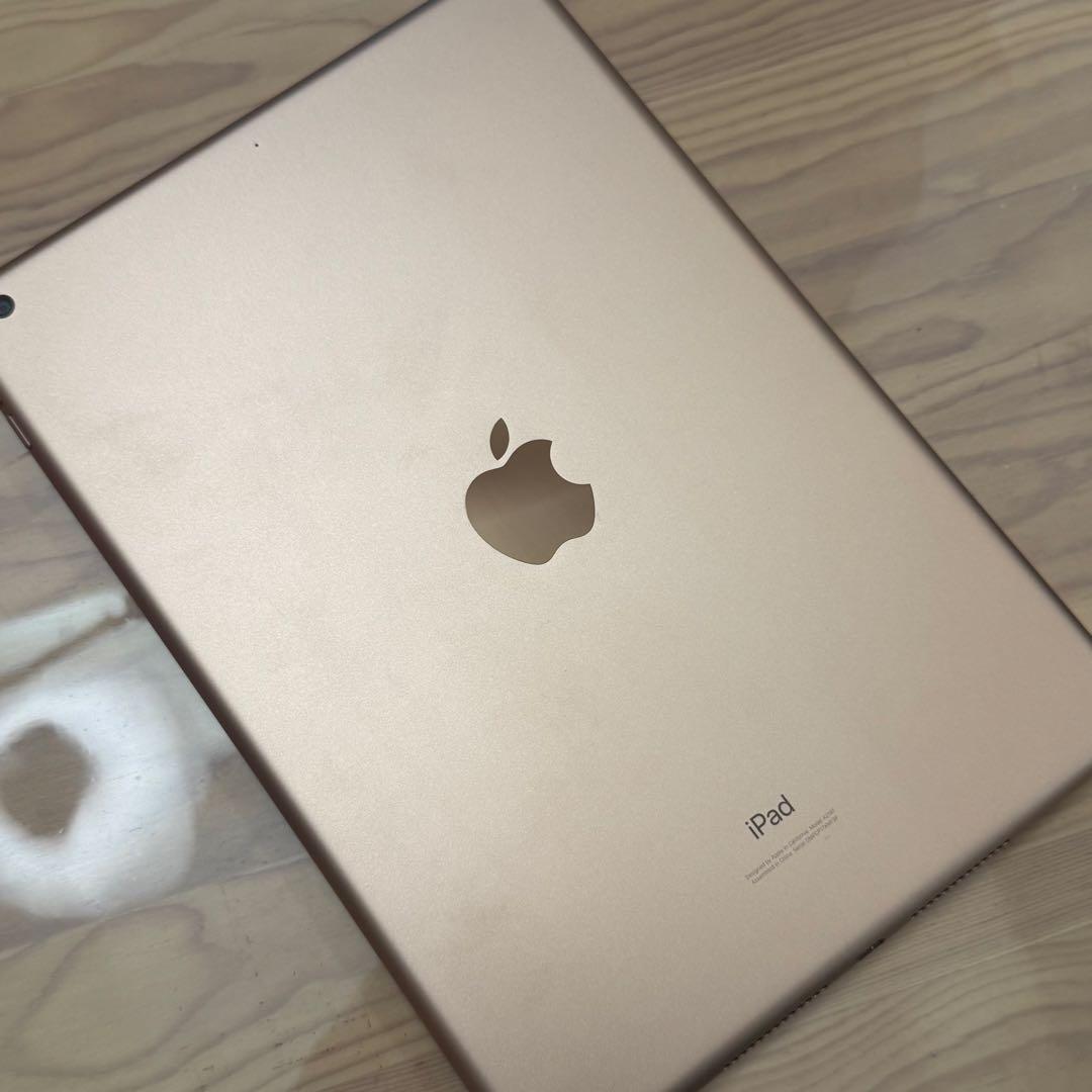 Apple iPad ゴールド 純正キーボード付き