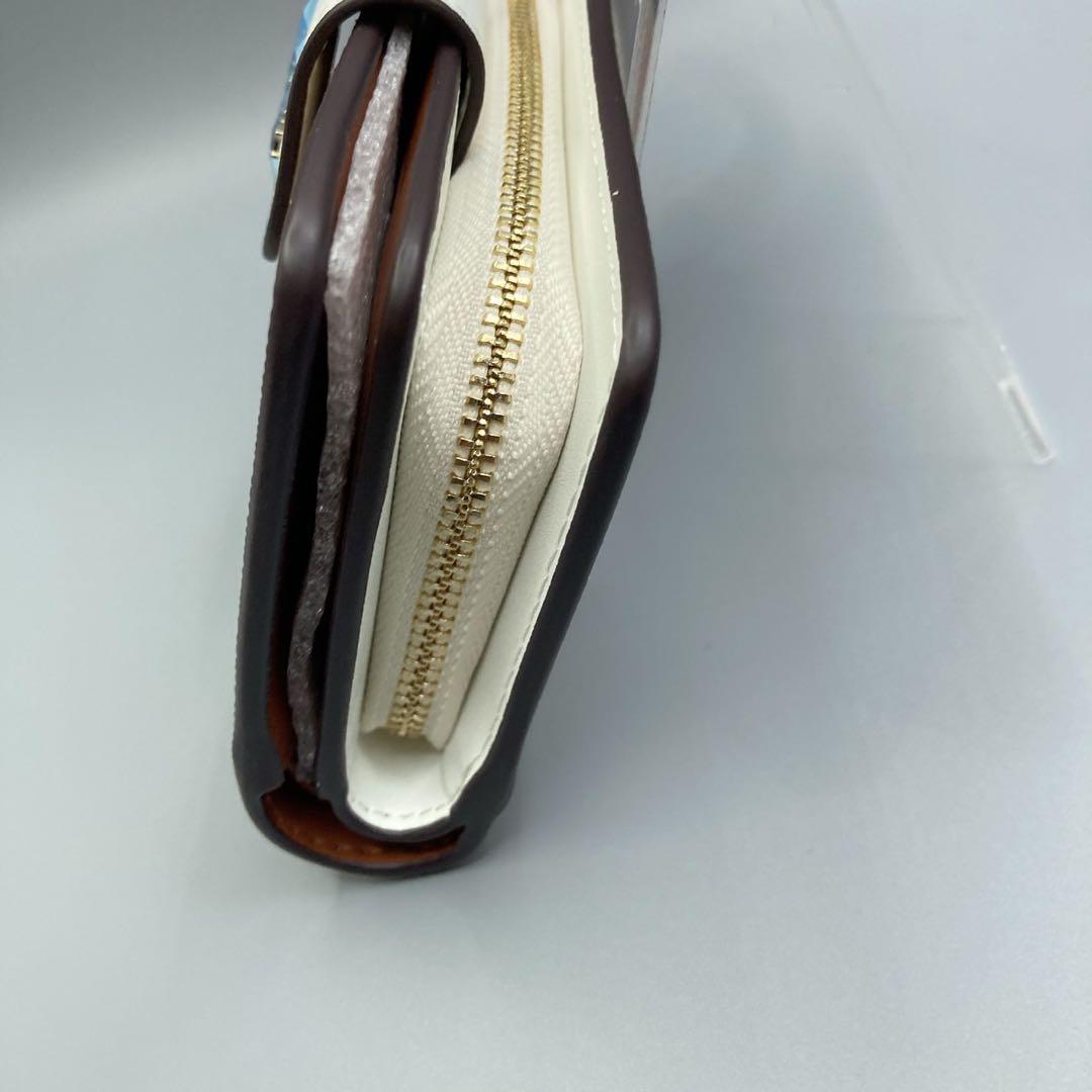 新品　未使用　COACH コーチ 2つ折り財布 ジップ　シグネチャー ハート