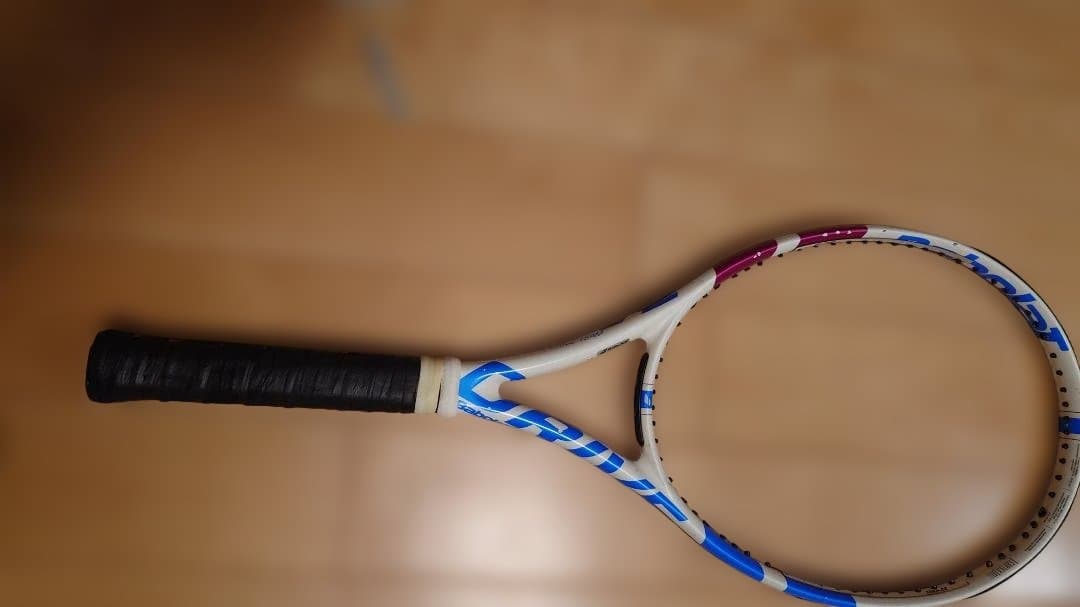 バボラ　ピュアドライブ　テニスラケット L3 ホワイト/ブルー/レッド