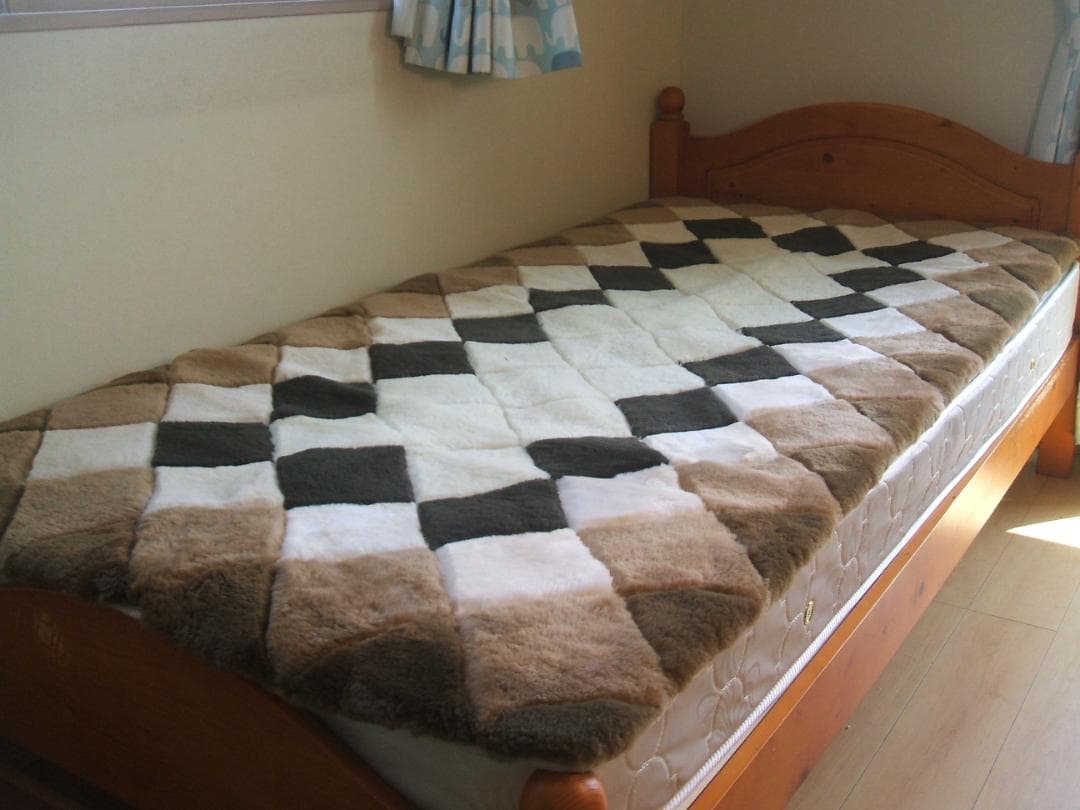 最終決算価格❗️オーストラリア原皮２５ミリ＊ムートンシーツ（シングル）