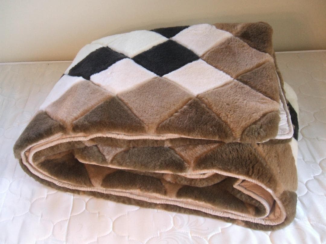 最終決算価格❗️オーストラリア原皮２５ミリ＊ムートンシーツ（シングル）
