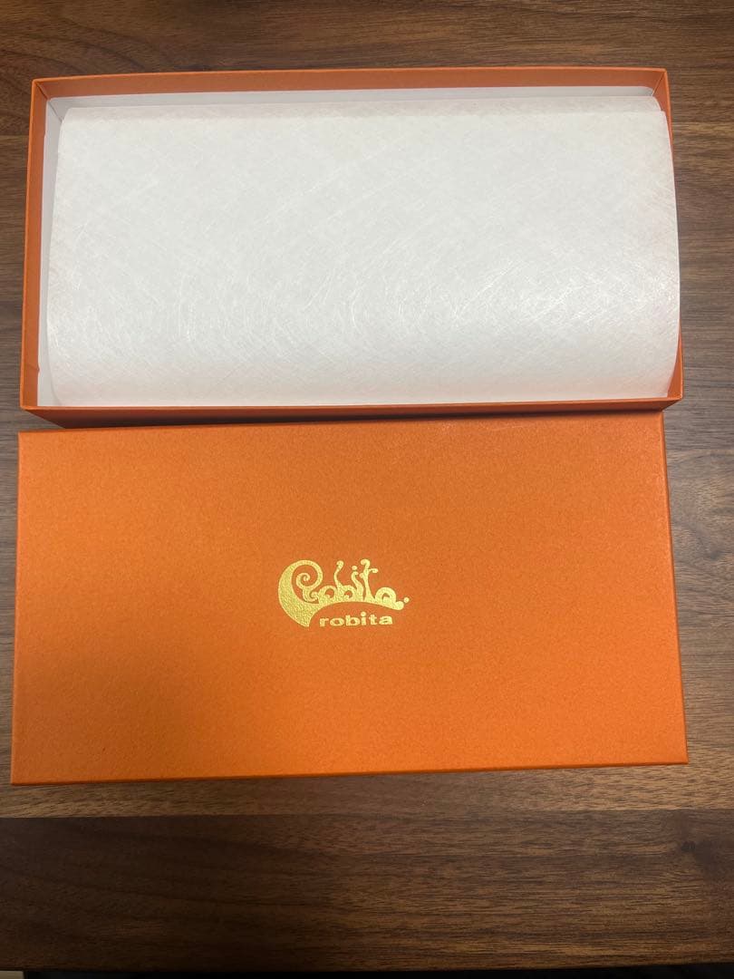 【新品・値下げ交渉可】ロビタ　robita レザー長財布 ブロンズカラー