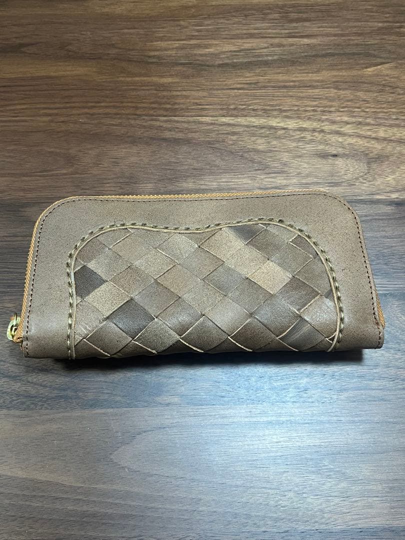 【新品・値下げ交渉可】ロビタ　robita レザー長財布 ブロンズカラー