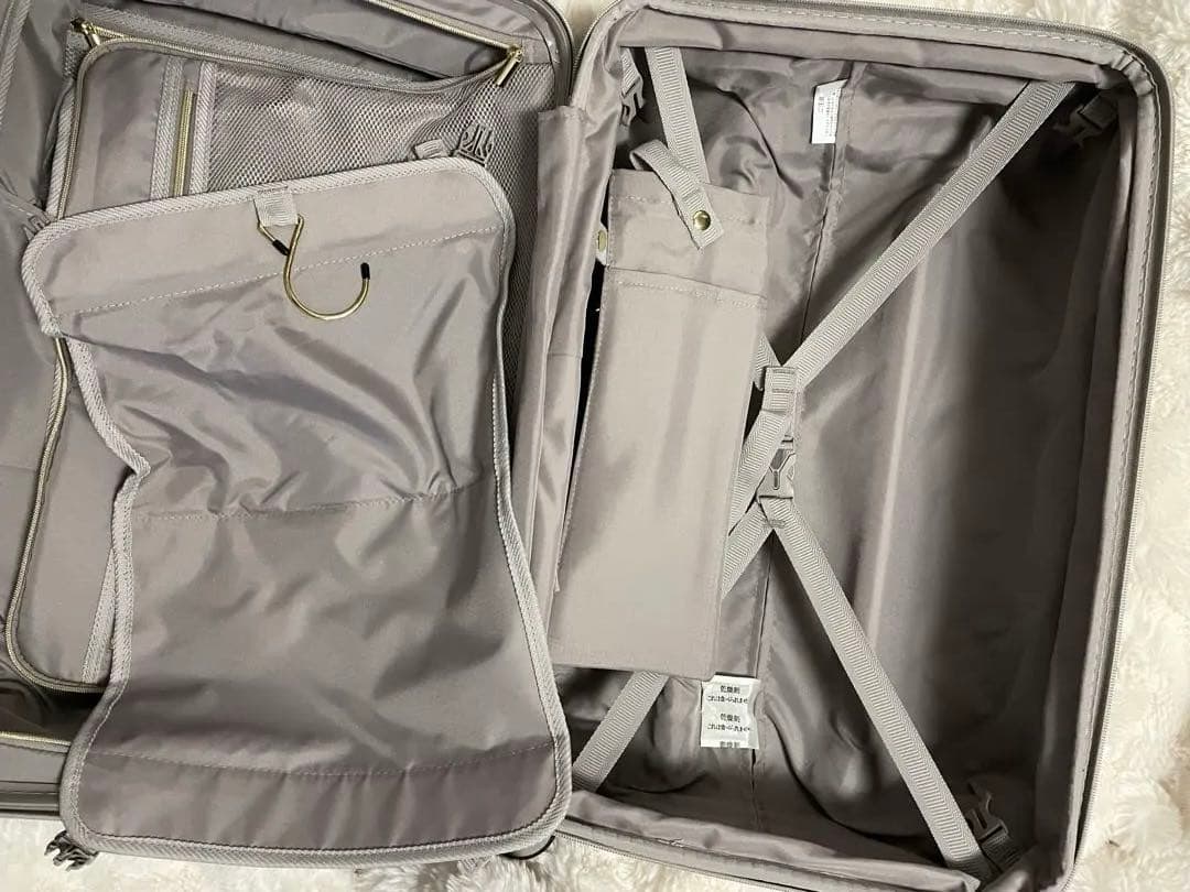 ビビエスト　スーツケース　キャリーケース