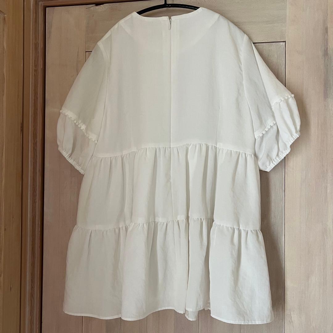 新品未使用品　SONO LIMITED STORE プチぽんぽんエアリーブラウス