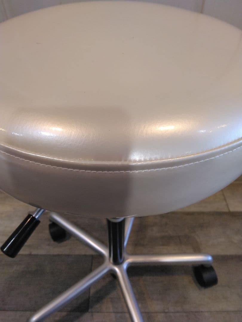 タカラベルモントカットチェア①