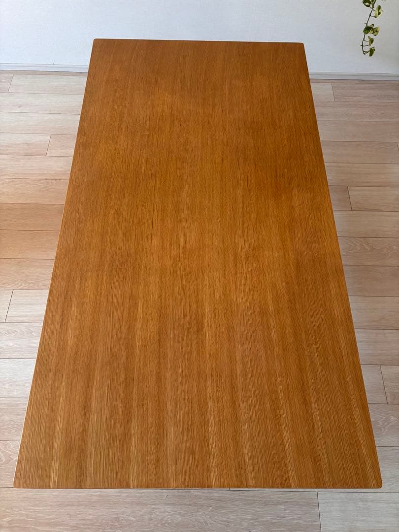 リビングでもダイニングでも使える　ダイニングテーブル3 オーク材　お引き取り可