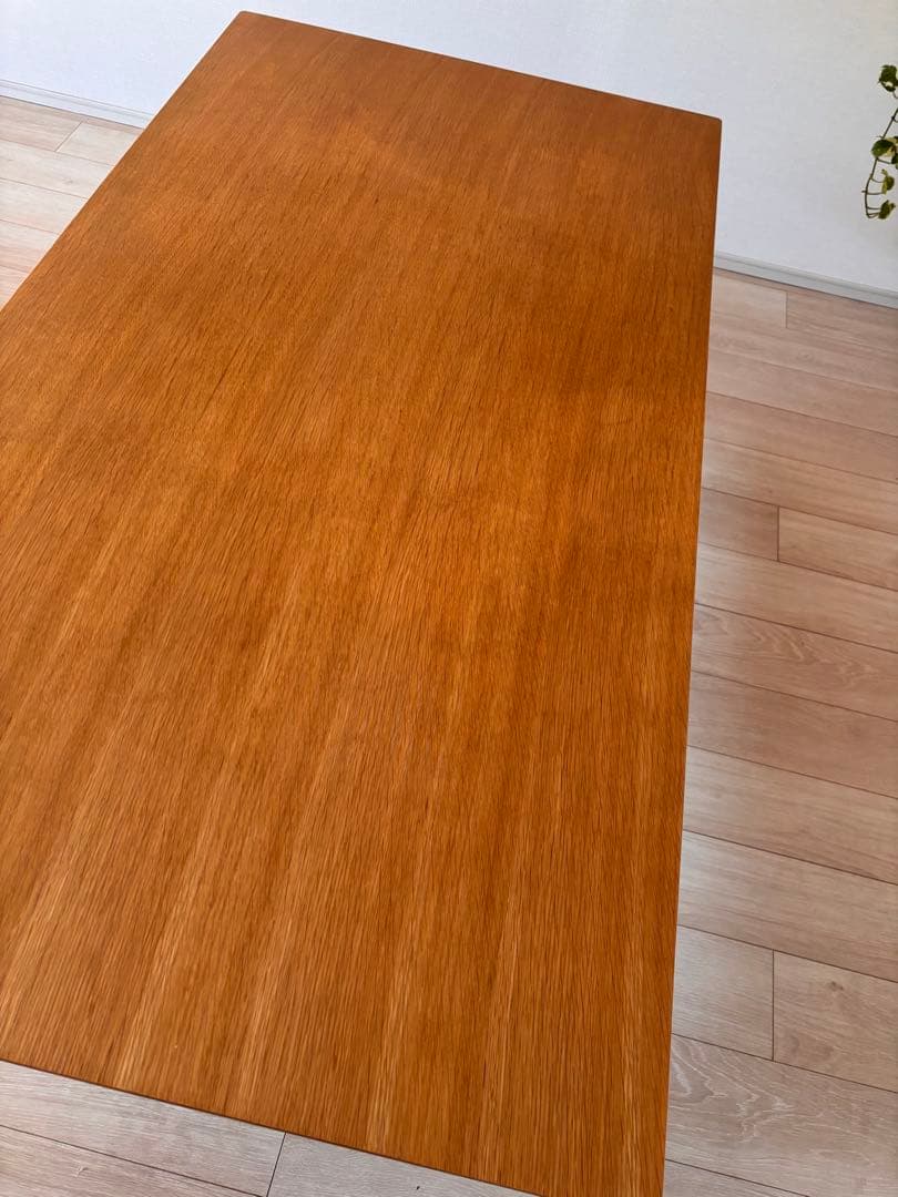 リビングでもダイニングでも使える　ダイニングテーブル3 オーク材　お引き取り可