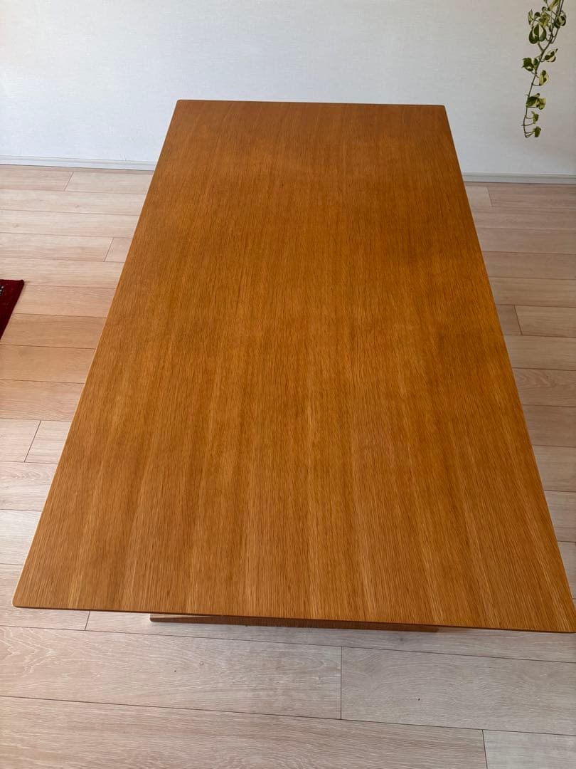 リビングでもダイニングでも使える　ダイニングテーブル3 オーク材　お引き取り可