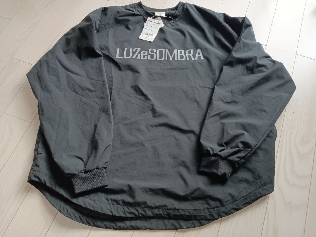 新品LUZe　ルースイソンブラ　STRETCH TAFTA　トップ　ジャケット