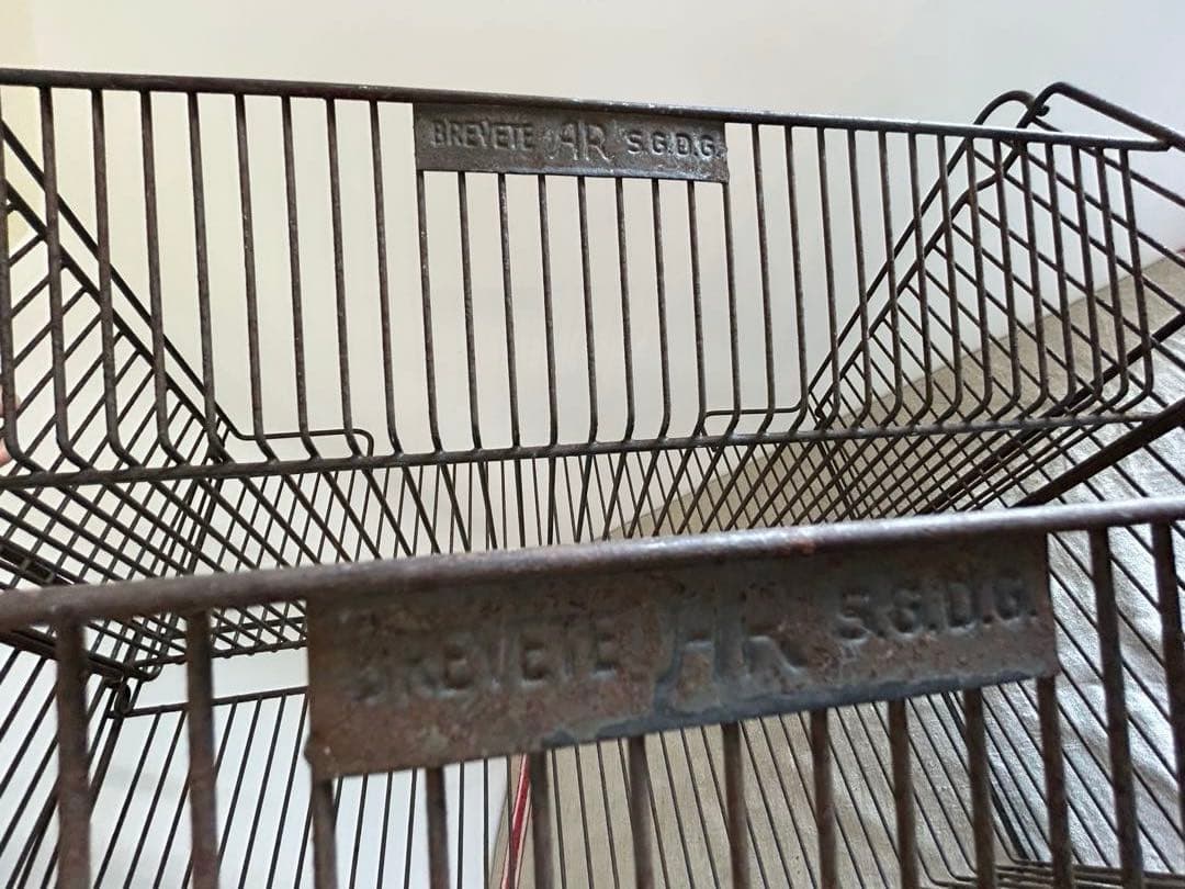 フランスアンティーク　アイアンキッチンバスケット2段