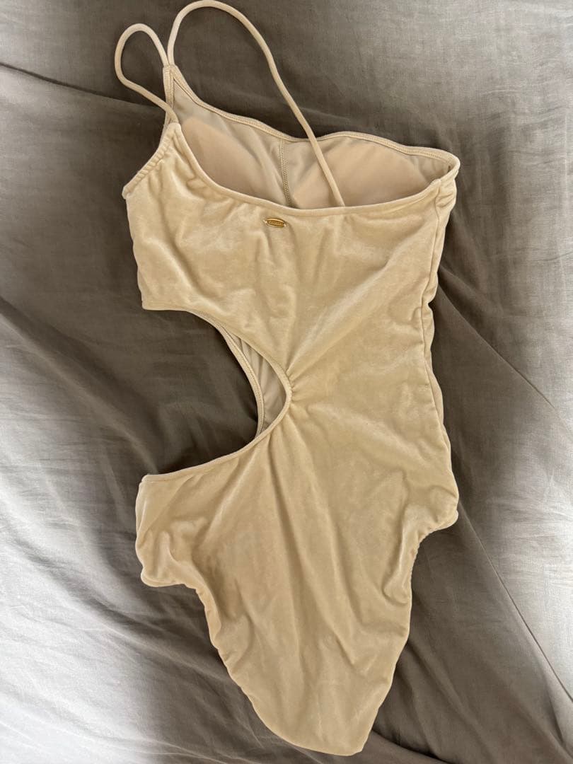 アニュアンス anuans サイドカットアウトベロアワンピース水着