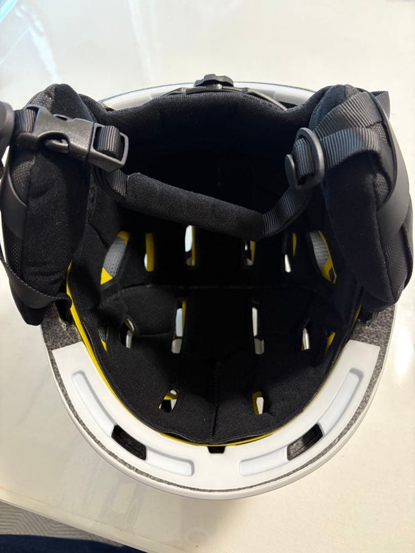 格安でどうぞ！ MISSION MIPS MATTE 白色　Ｌ（59-63）