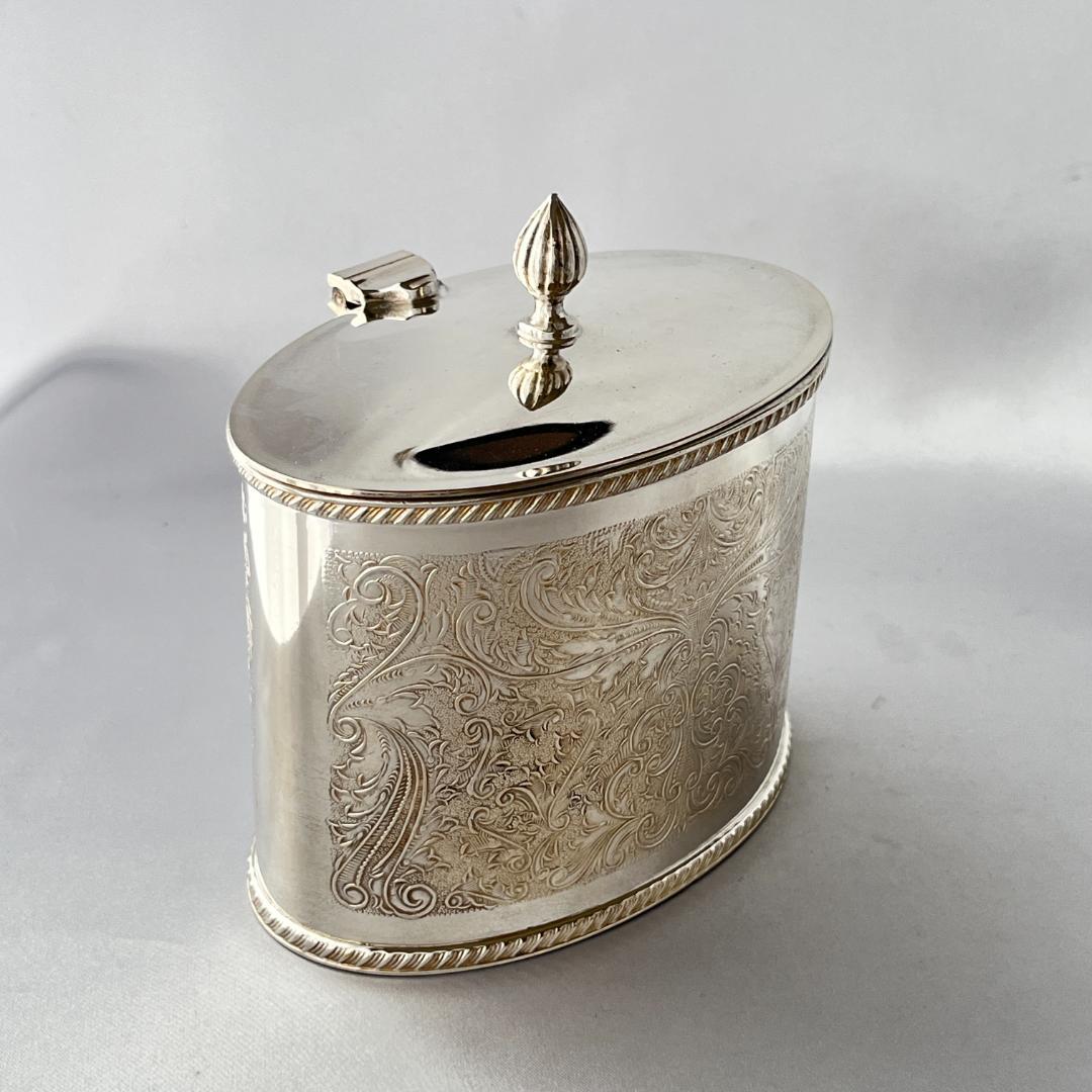 【英国】チェイシングの素晴らしいティーキャディー【シルバープレート】