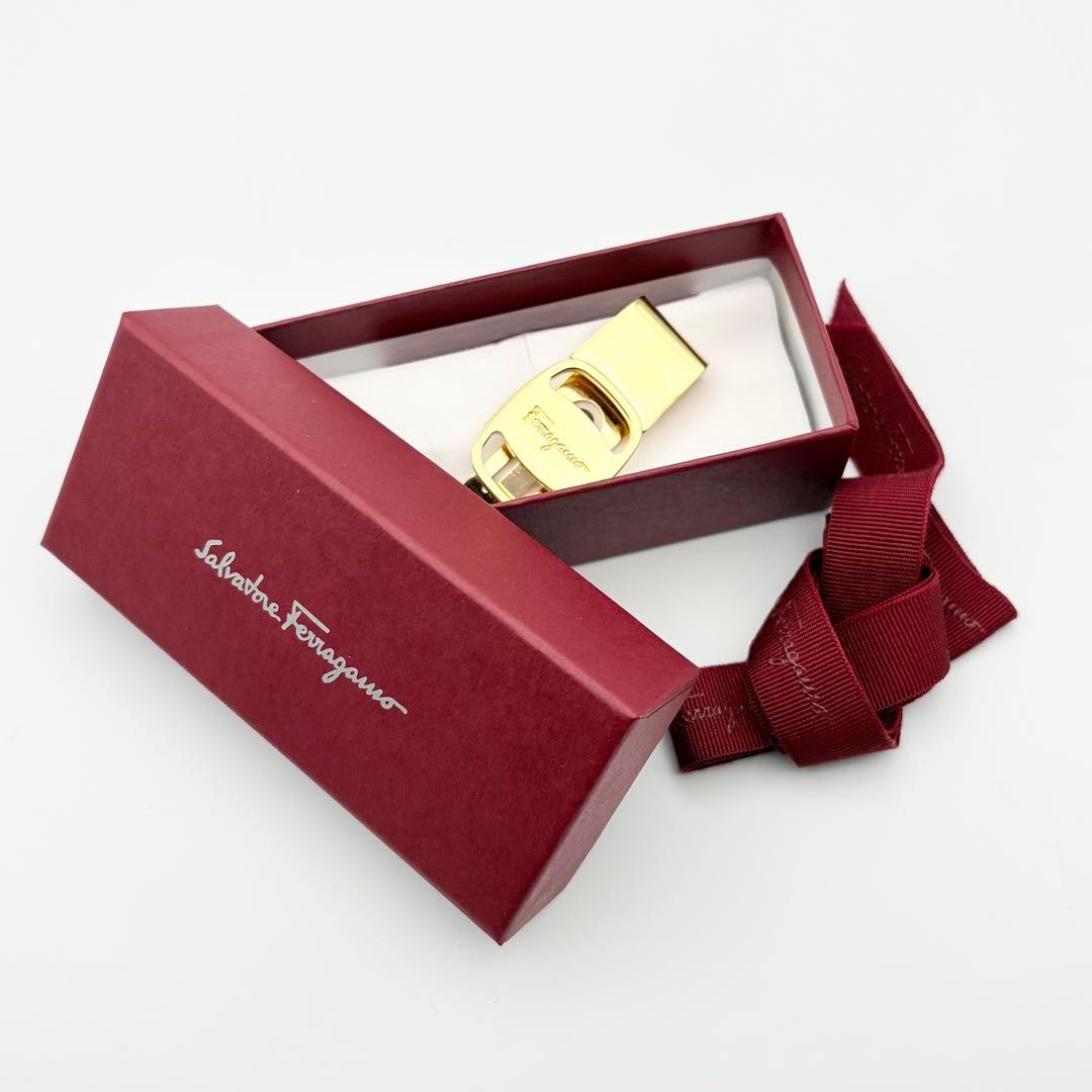 【希少・美品】フェラガモ ヴァラ 金具 マネークリップ ゴールド 箱・リボン付き