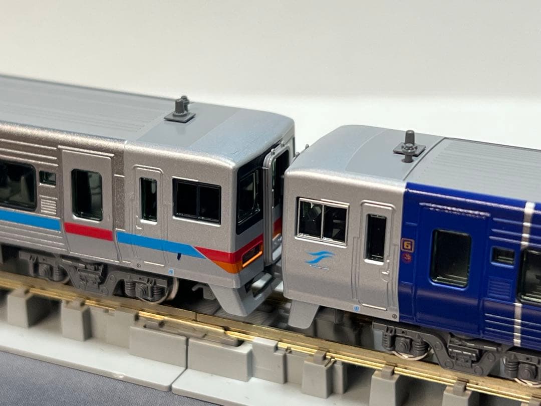 KATO JR四国8000系旧塗装5両+新塗装3両(動力2両付き)