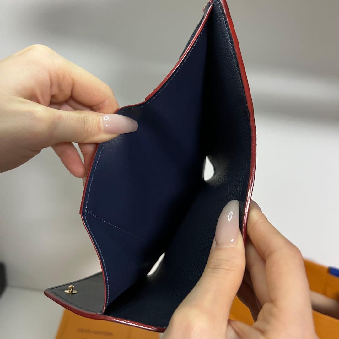 ルイヴィトン　ネイビー三つ折り財布　モノグラム　レディース