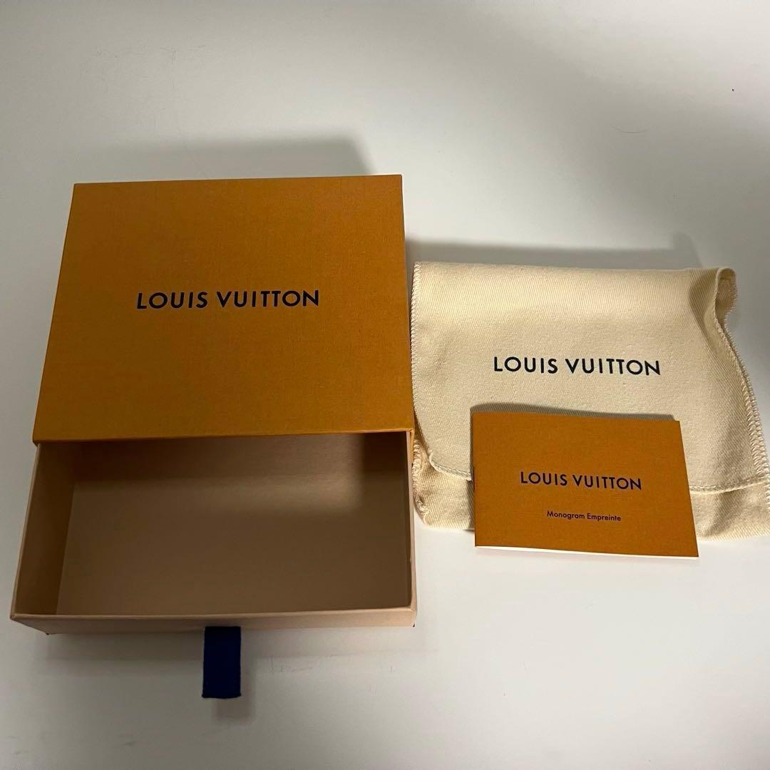 ルイヴィトン　ネイビー三つ折り財布　モノグラム　レディース