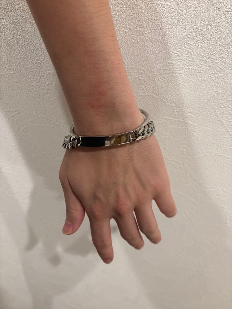 【新品未使用】Maison Margiela ロゴ カフ ブレスレット