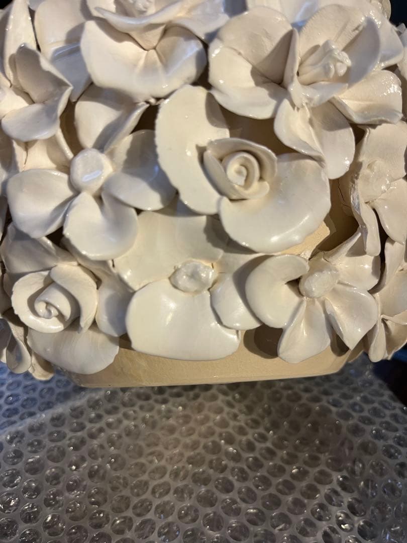 コンランショップ購入DESPOTS/デスポッツ 花びらフラワーベース ホワイト大