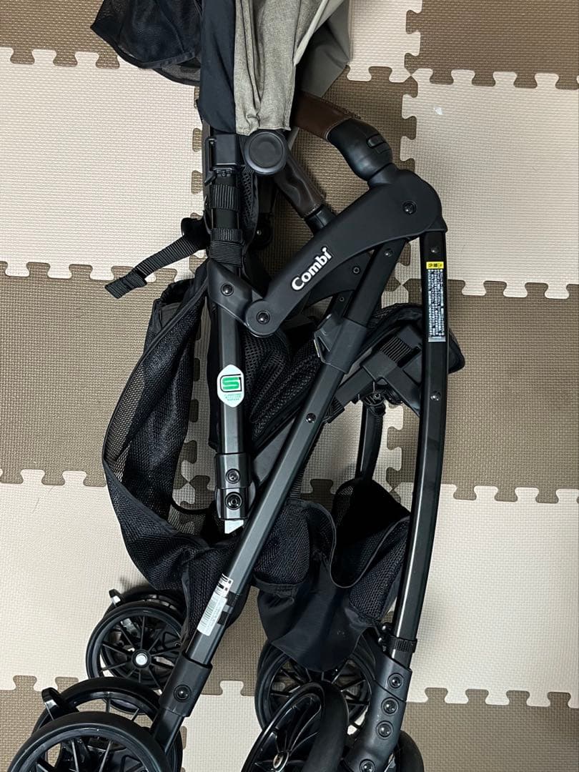 【美品】Combi Acbee plus AO ベビーカーB型　カップホルダー付