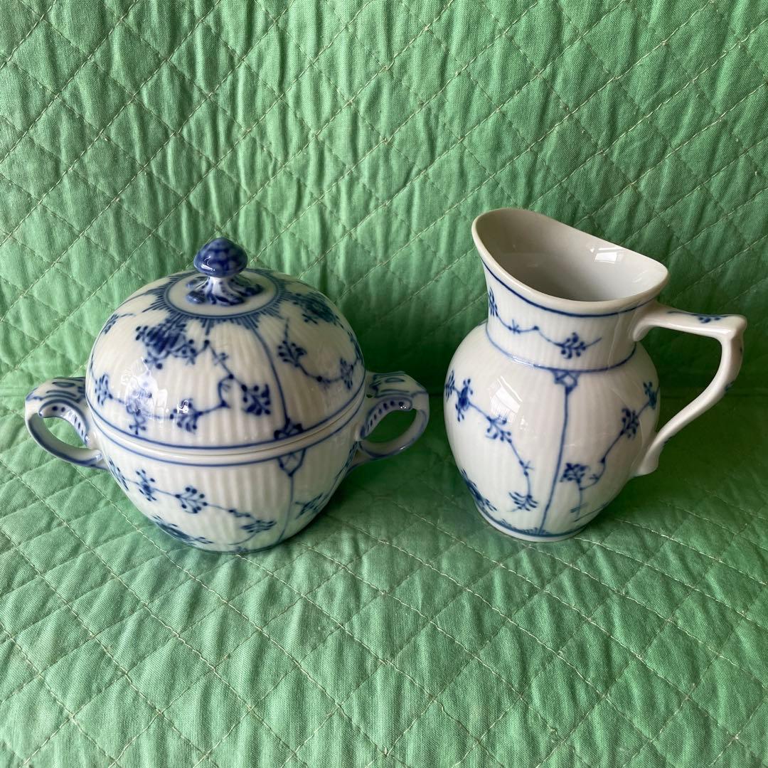【未使用】ロイヤルコペンハーゲン　ブルーフルーテッドプレイン ポット&クリーマー