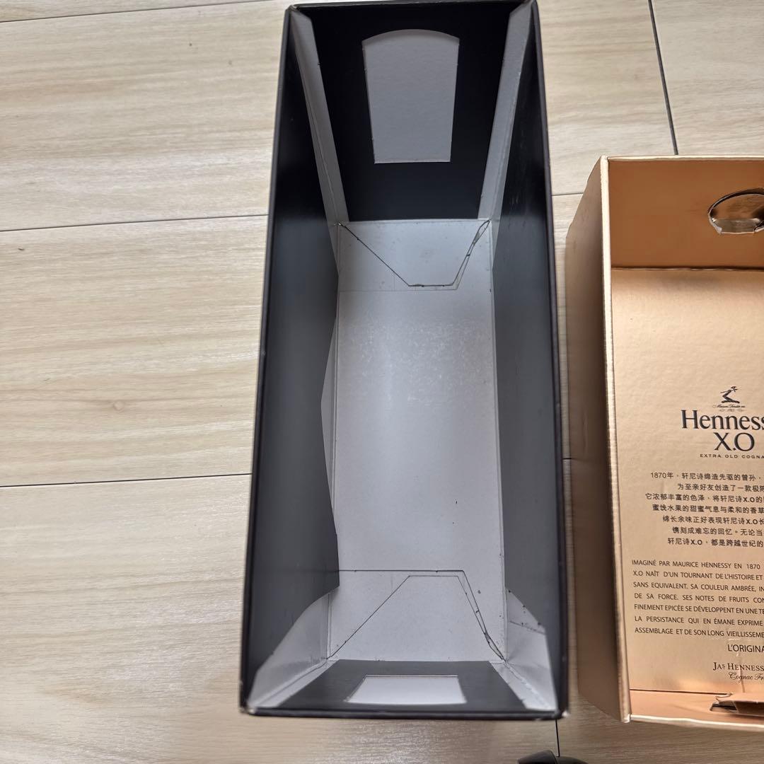 Hennessy XO コニャック 700ml ギフトボックス付き