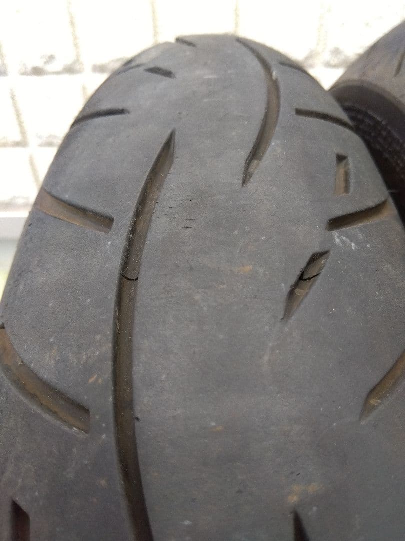 メッツラー　METZELER　ROADTEC　Z8　中古品