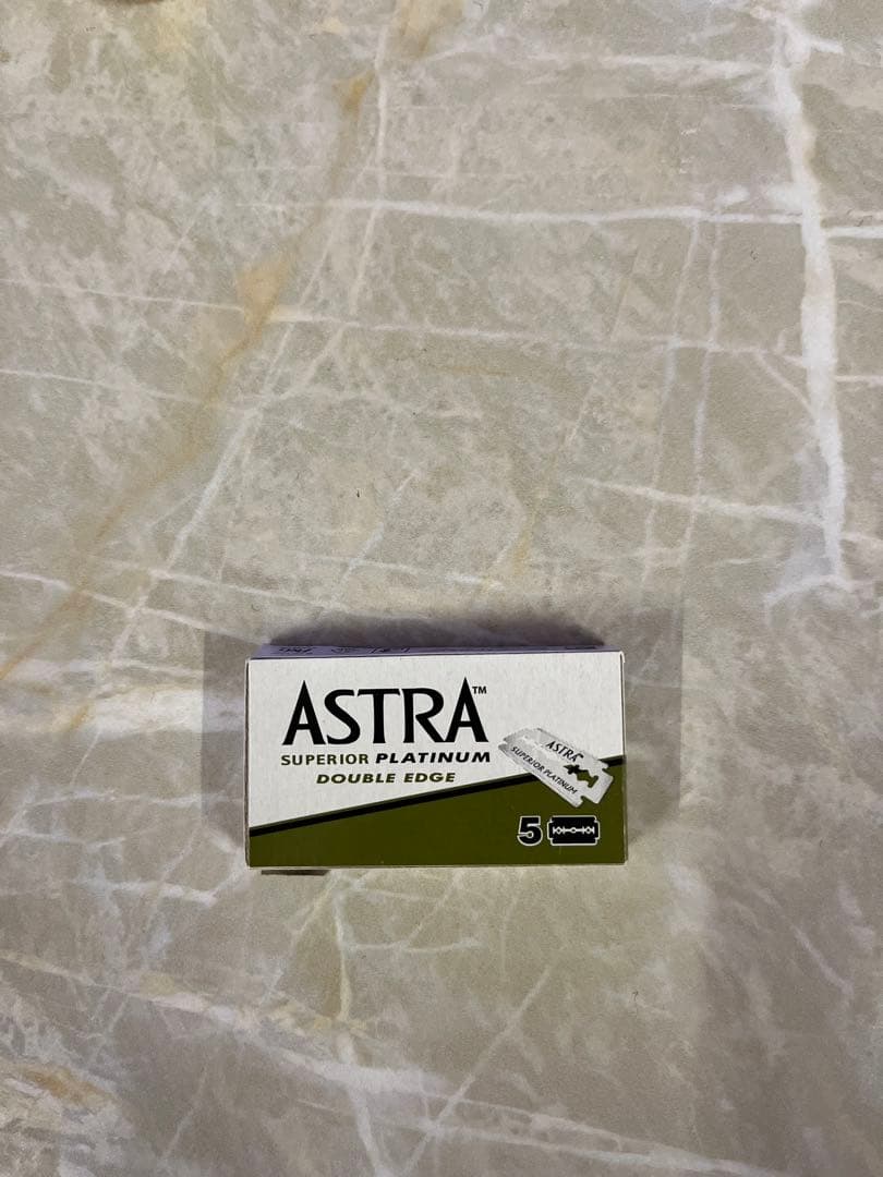 メルクール34g ゴールド