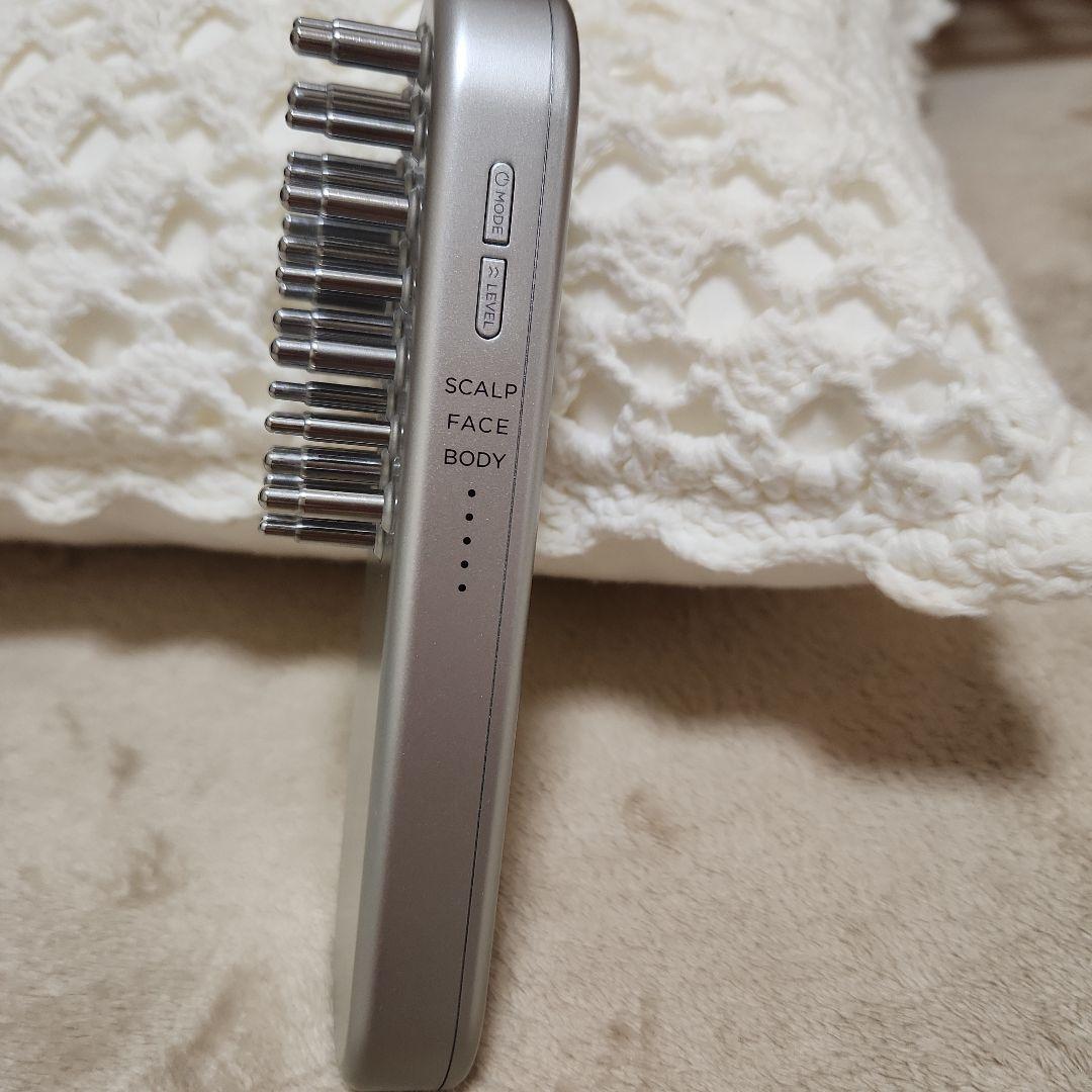 値下げしました！SALONIA サロニア EMSリフトブラシ