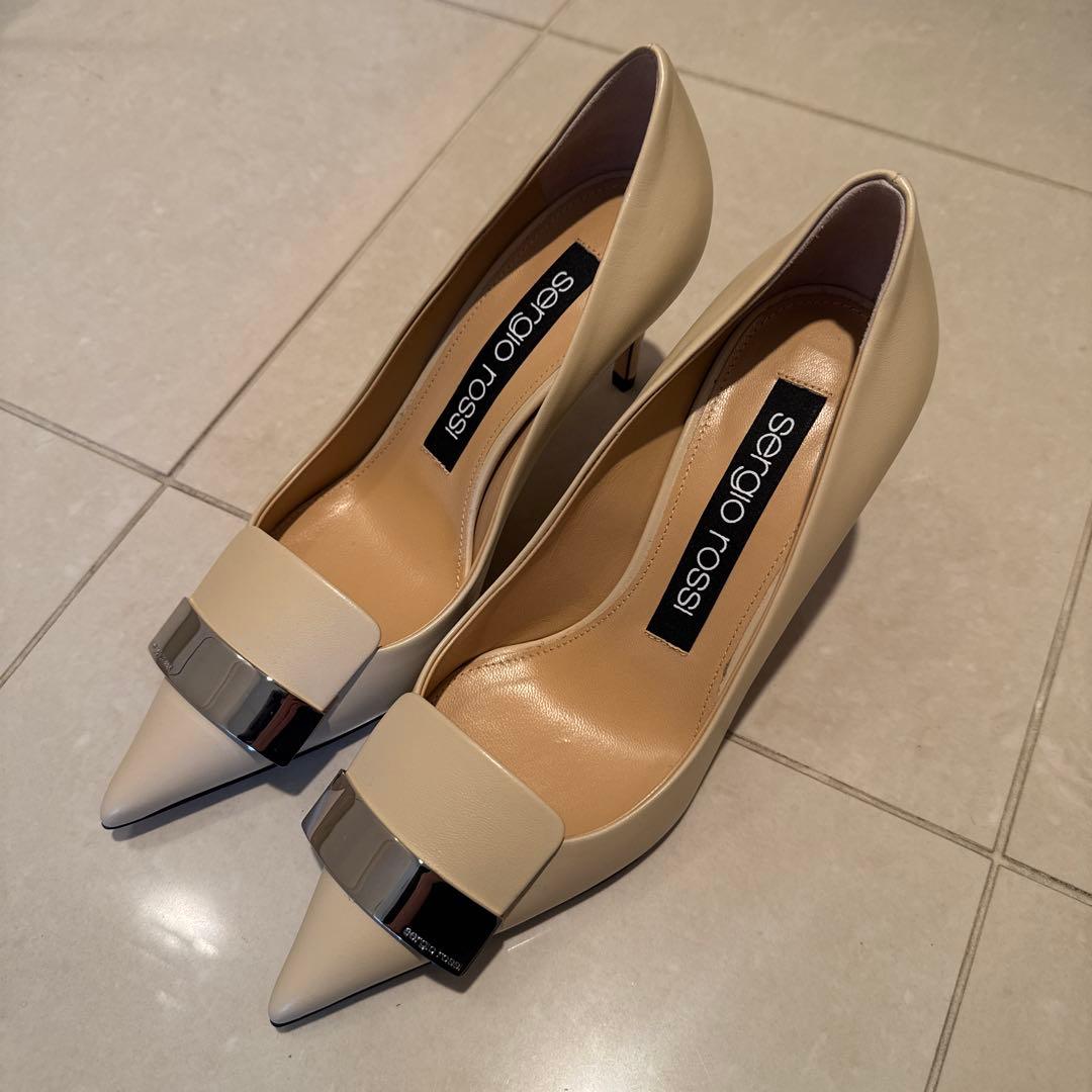 未使用 Sergio Rossi sr1 パンプス ベージュ アイボリー 37