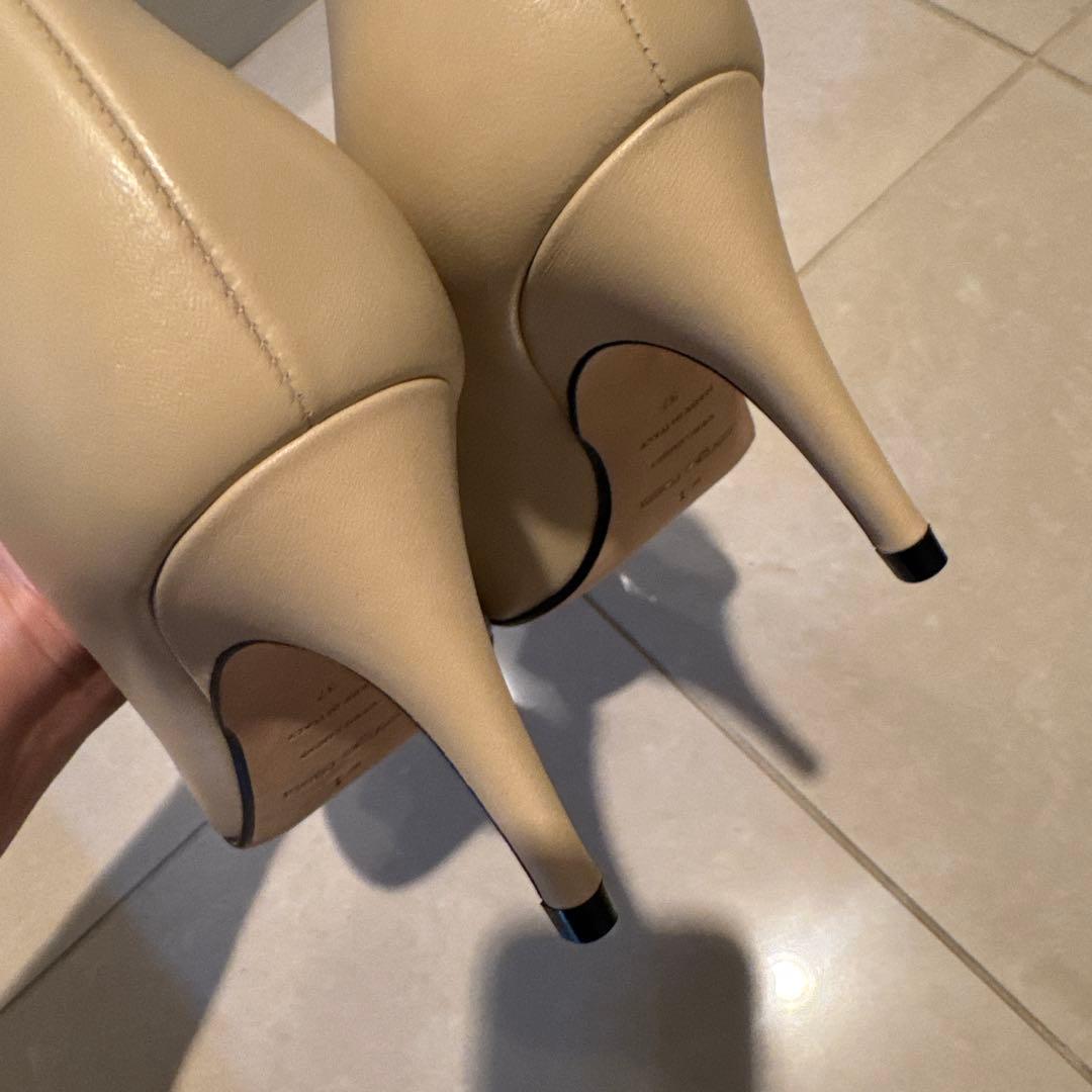 未使用 Sergio Rossi sr1 パンプス ベージュ アイボリー 37