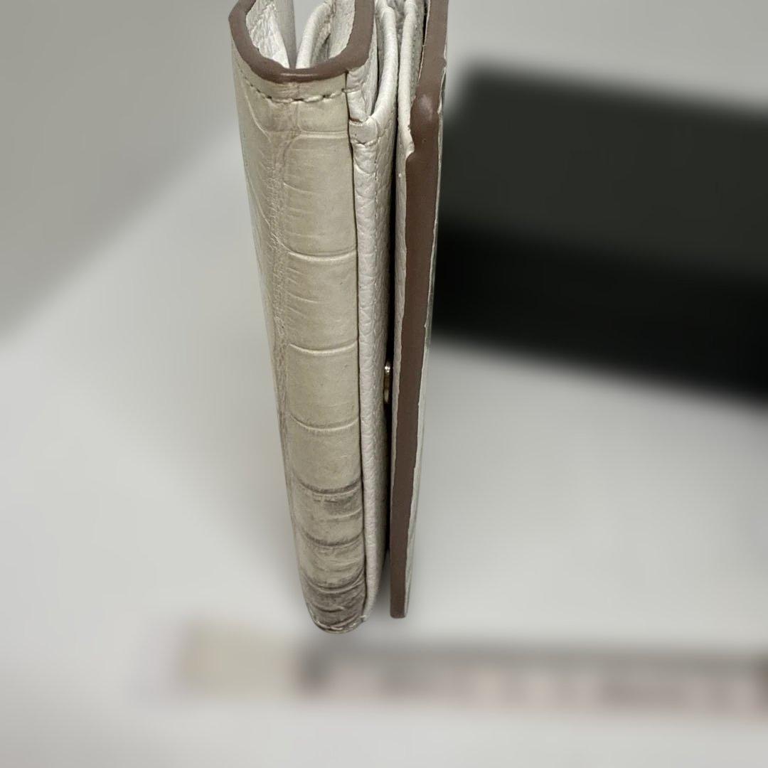 L. さん専用男女兼用クロコダイルレザー 二つ折り財布 ホワイト