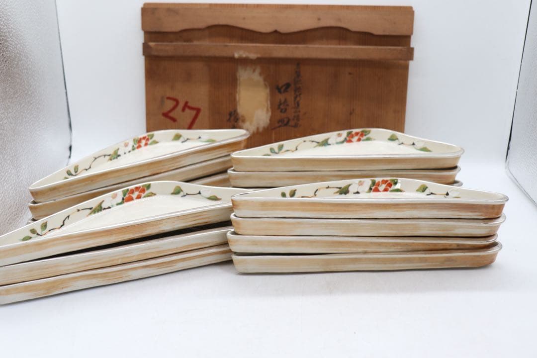 高麗地銀彩遠山椿画　山形　口替皿15枚　懐石料理　在銘　共箱　送料込み0205