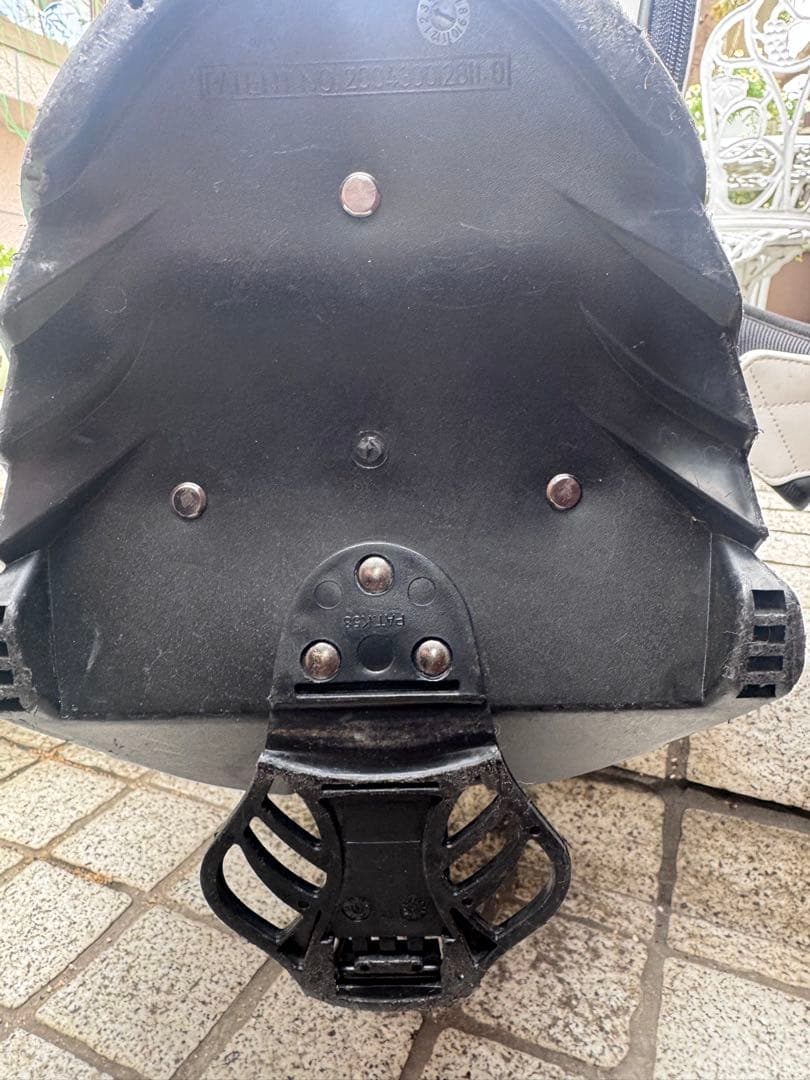 PING キャディバッグ ホワイト ブラック　カバーのボタン無し