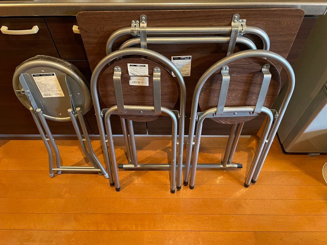 ダークブラウン木製ダイニングテーブルセット